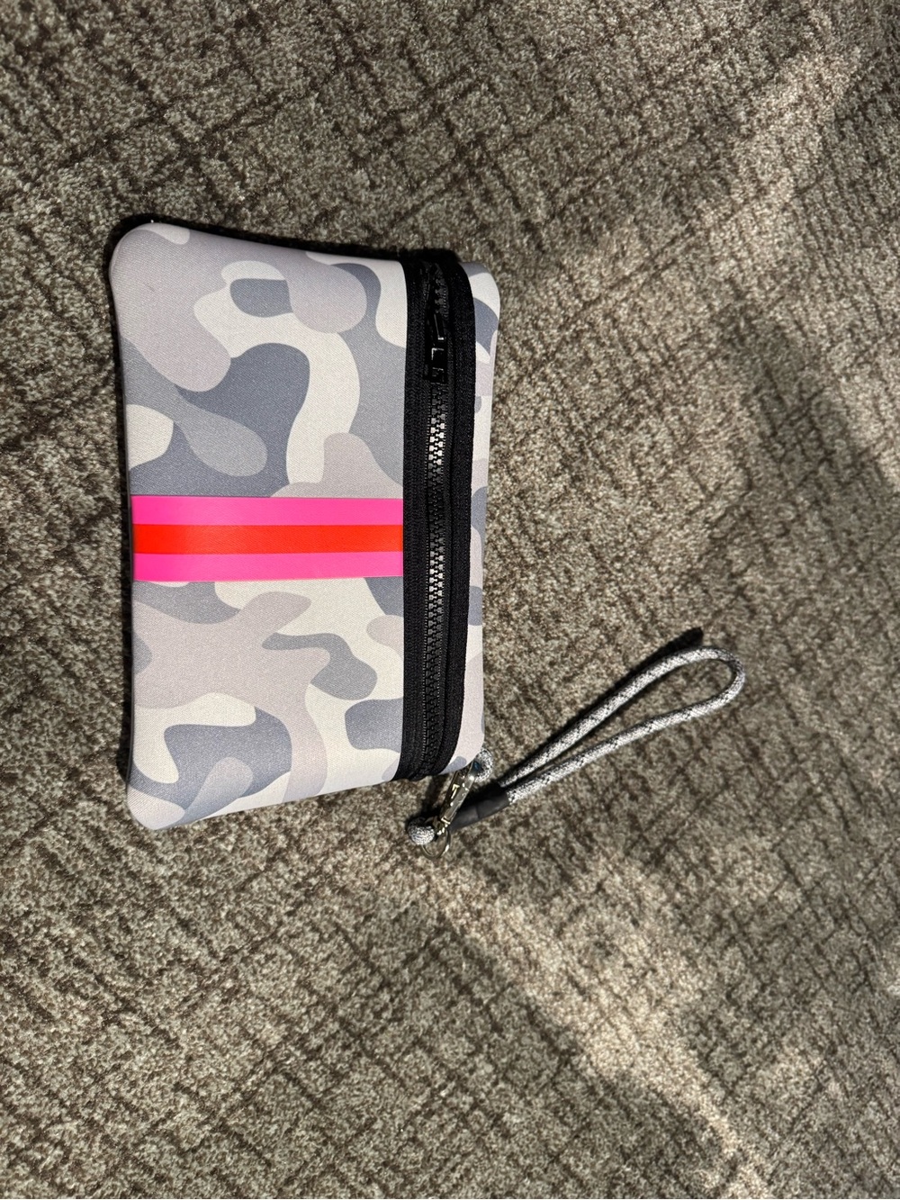 HAUTE SHORE Gray Camo Tote with Pink & Red Center Stripes with matching wristlet - Picture 3 of 6